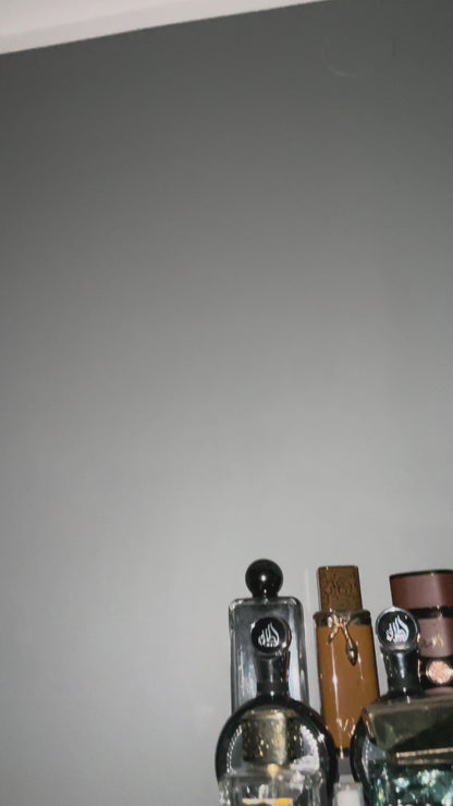 Organizer do Kolekcji Perfum

Estetyka • Porządek • Styl